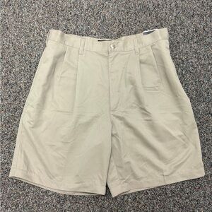 NWT Croft & Barrow Pleated Golf Shorts Men's Size 34 Microfiber Khaki New